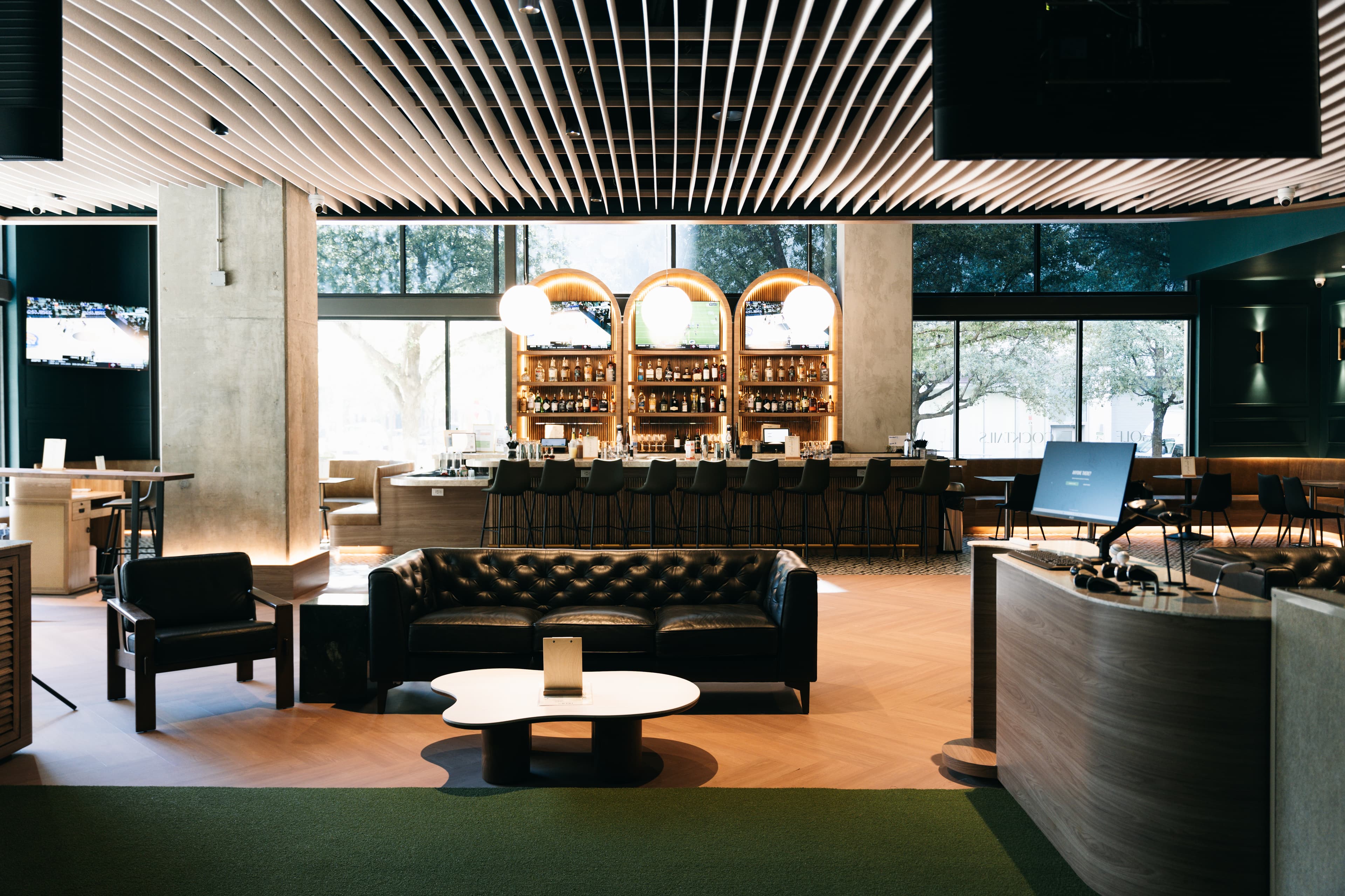 Birdies Golf Lounge - Image 3