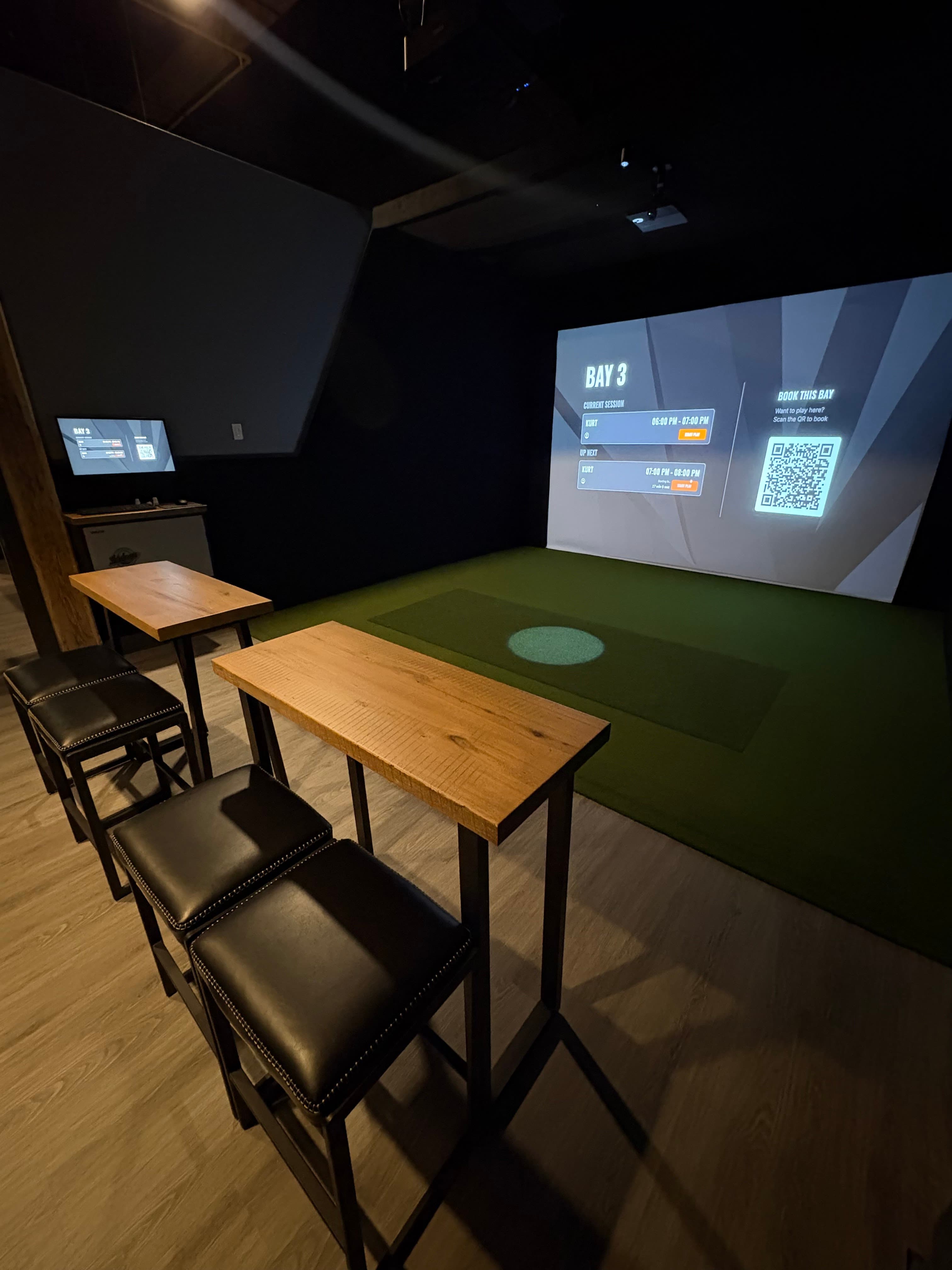 Hamilton Indoor Golf Sims - Image 5