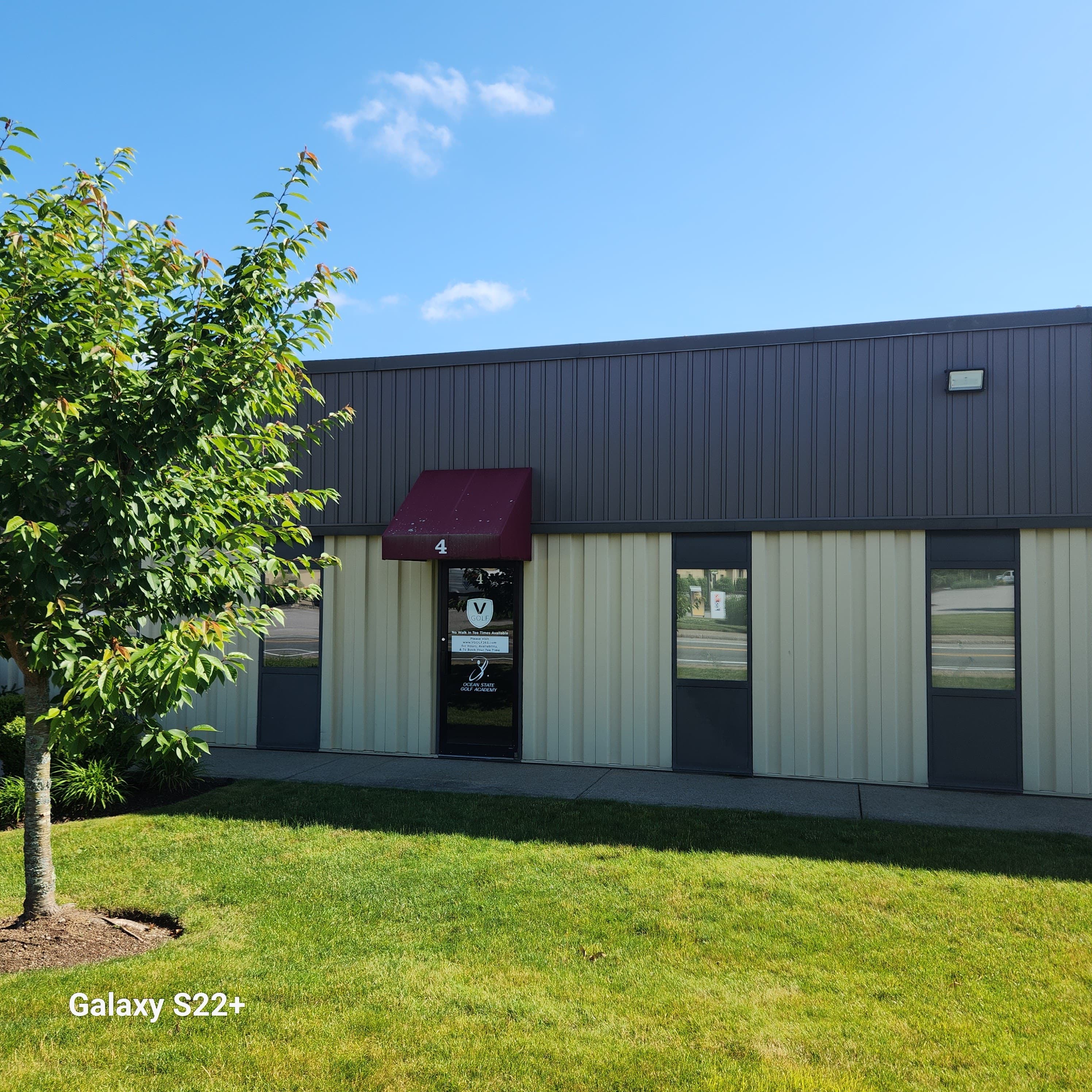 V Golf - East Providence - Image 2