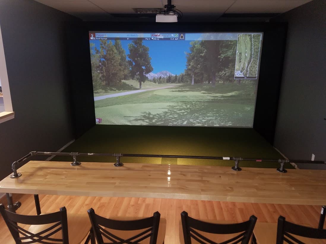 Tee 2 Green Indoor Golf - Image 3