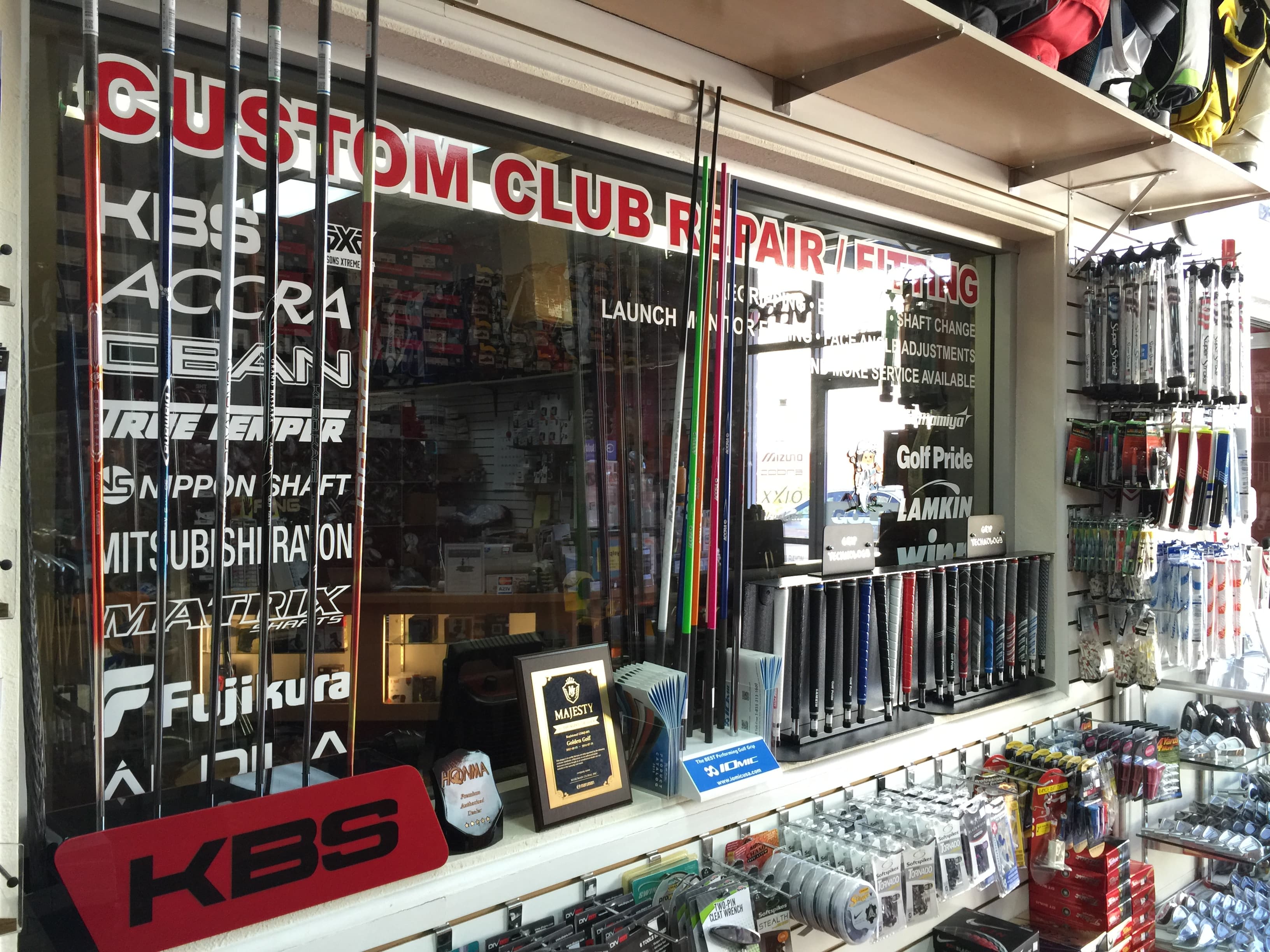 Golden Golf Mart - Image 1