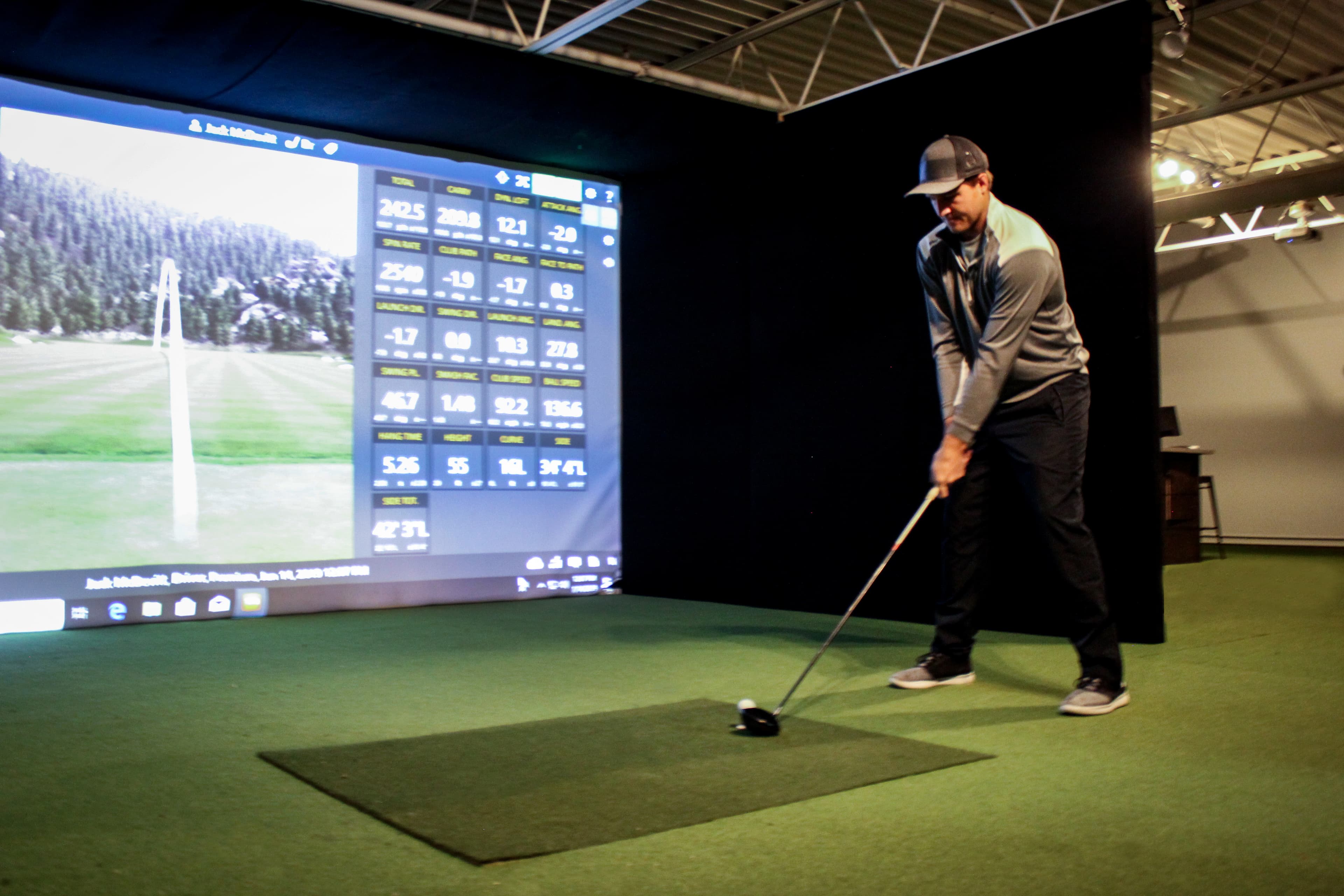 South Metro Indoor Golf Club - Image 7