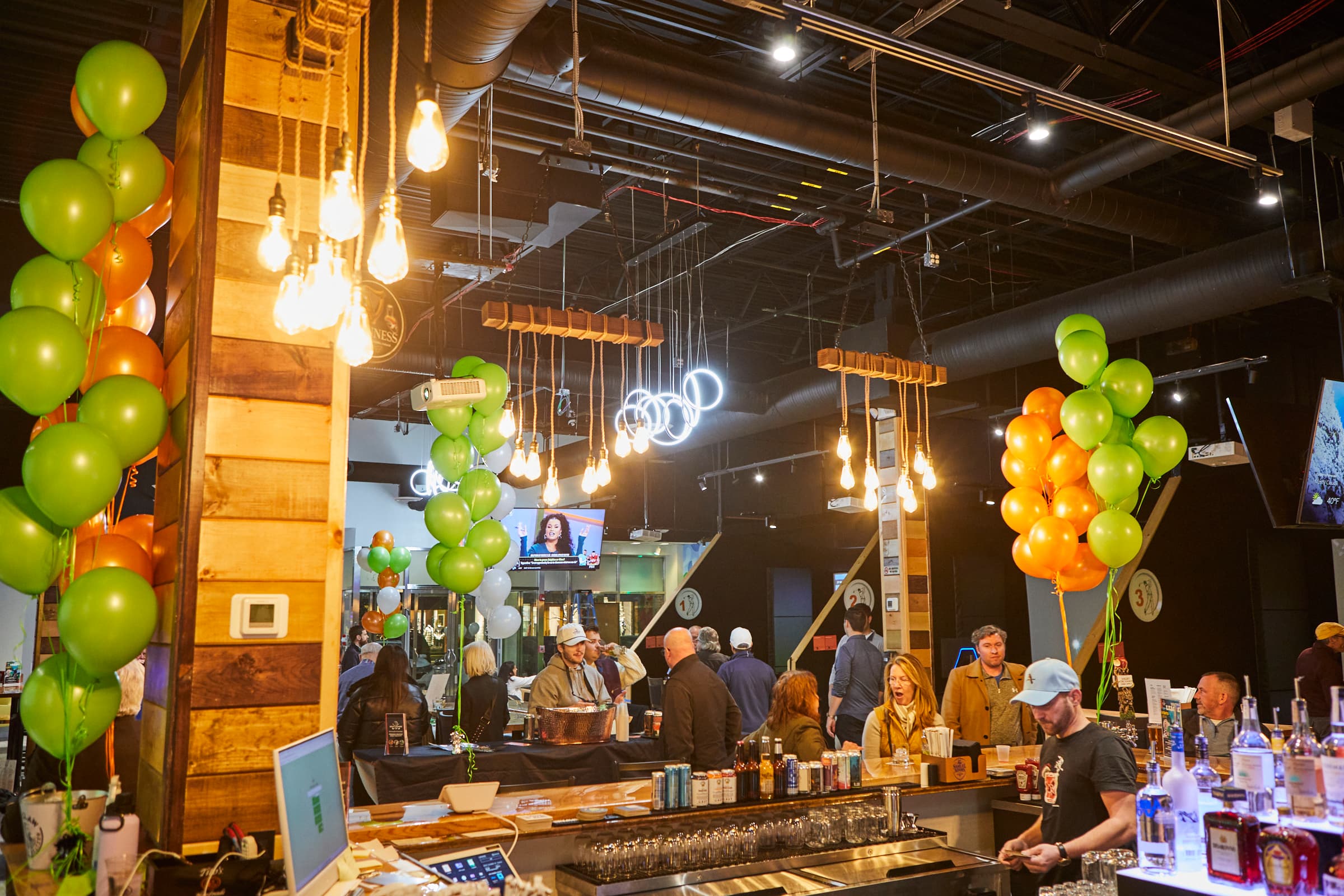 Golf Lounge 18 - Image 4