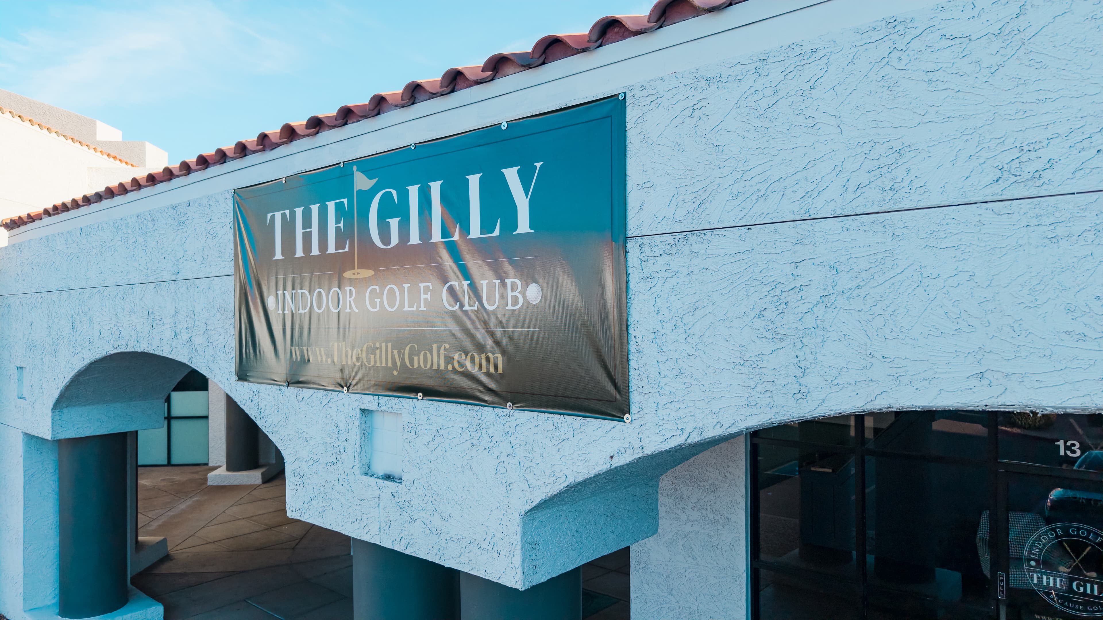 The Gilly Indoor Golf Club