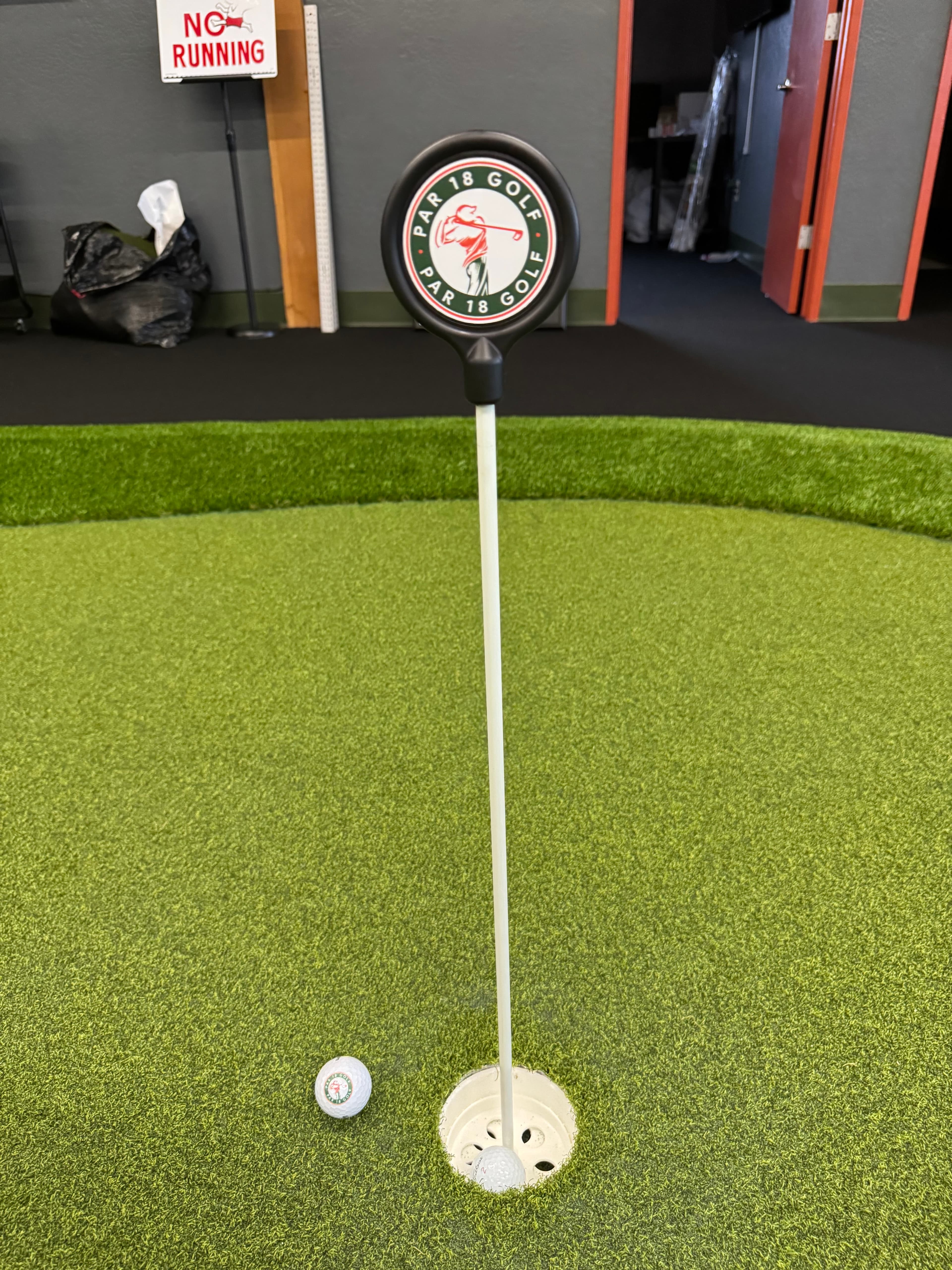 Par 18 Golf - Image 5