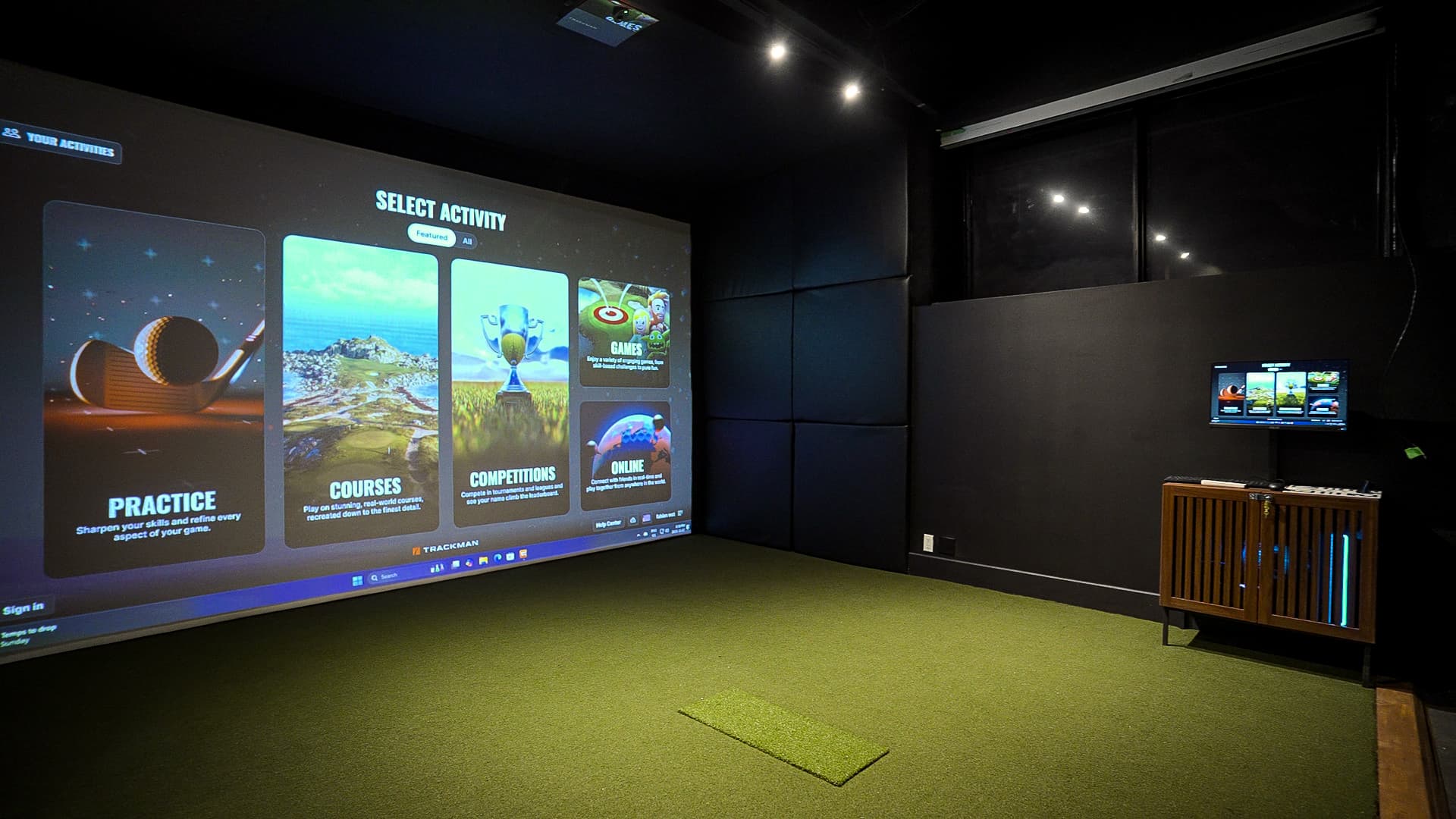 6ix Iron Indoor Golf - Yorkville - Image 5