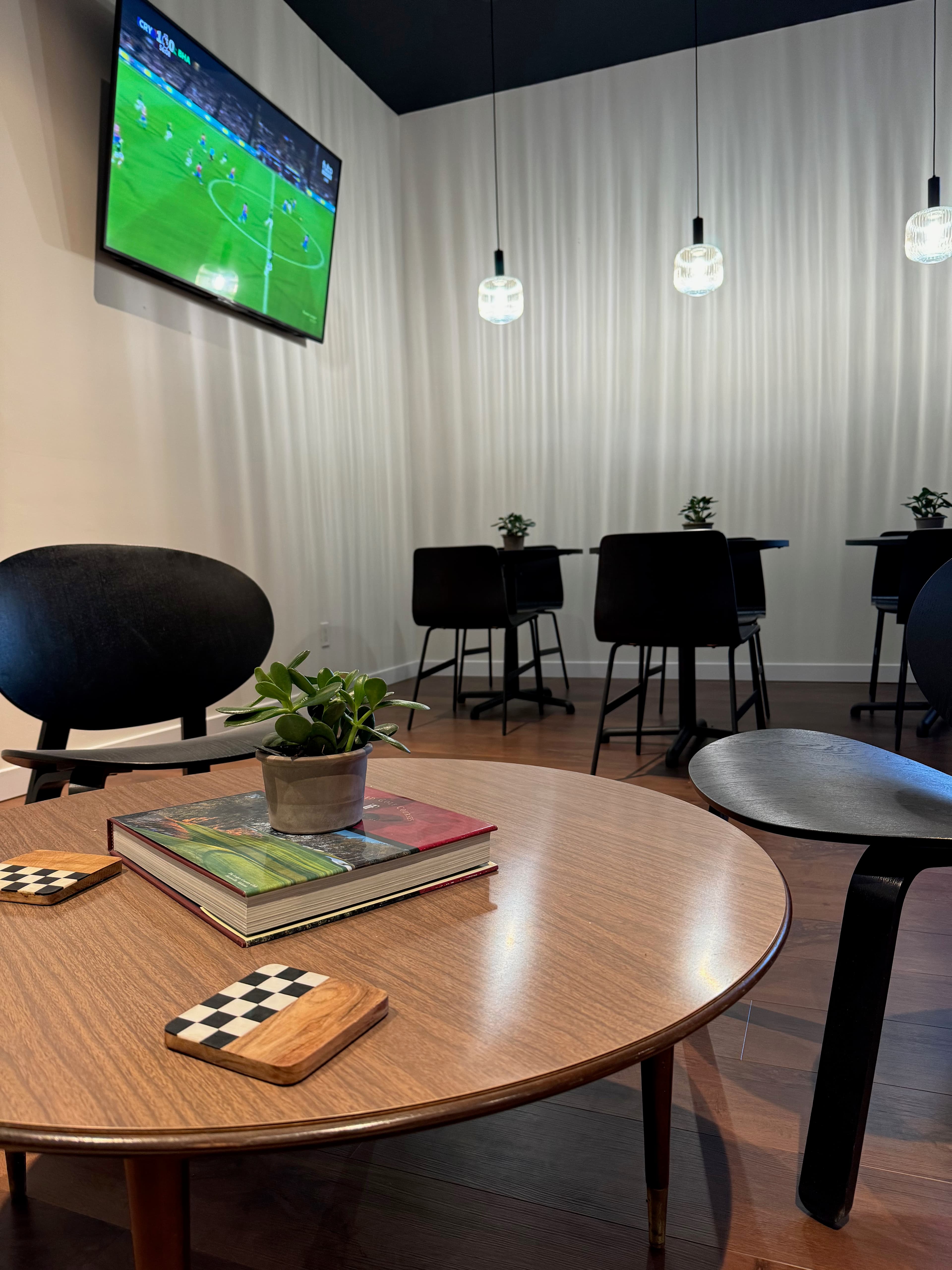 The Golf Lounge - Image 3