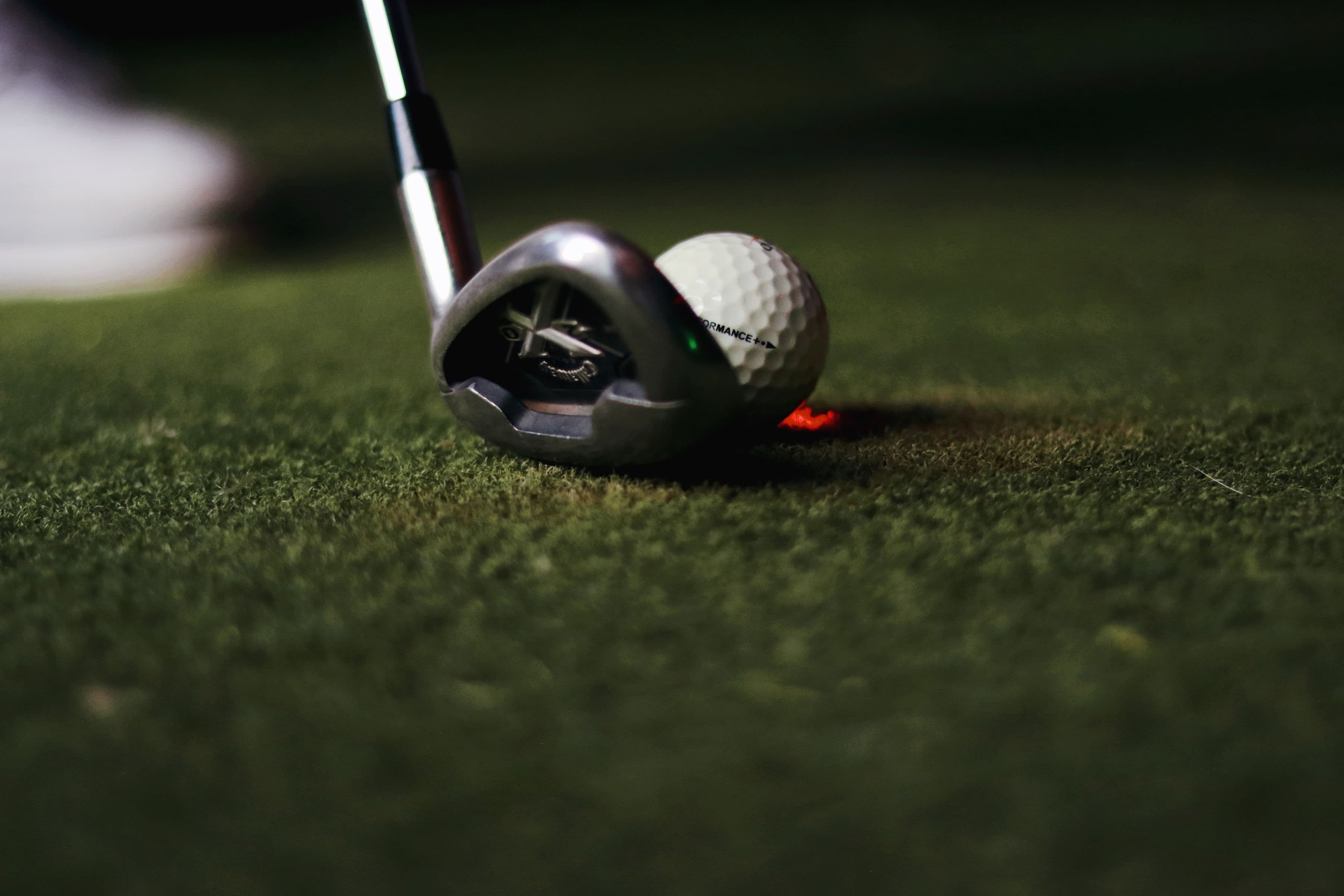 Balls & Clubs Golf - Image 3