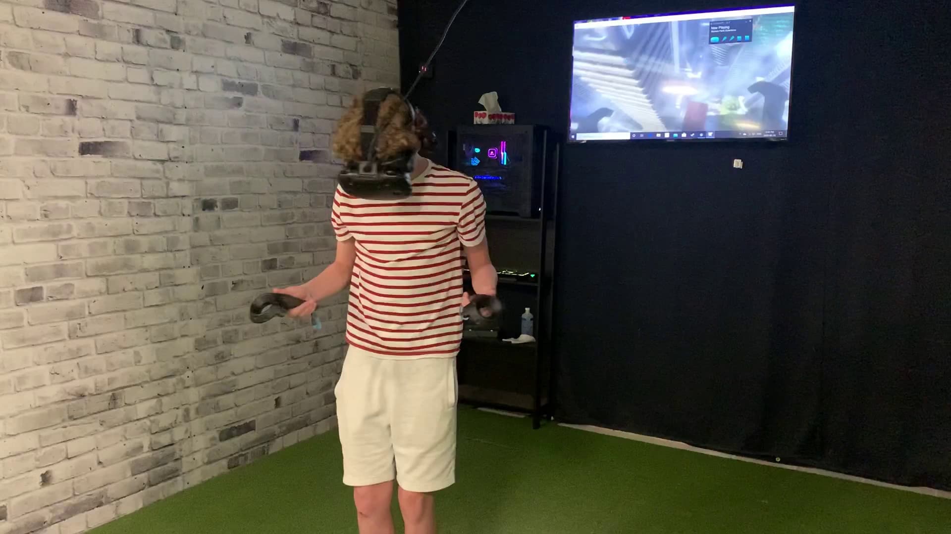 The Golf Den Langley - Image 2