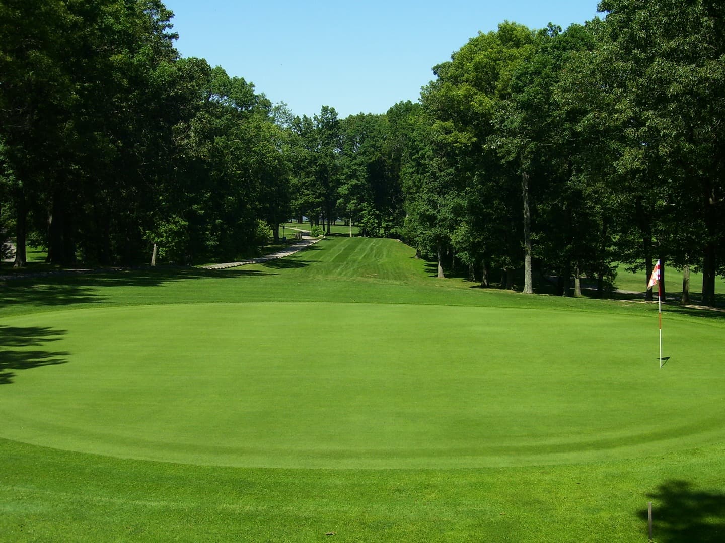 Stone-E-Lea Golf Club - Image 1