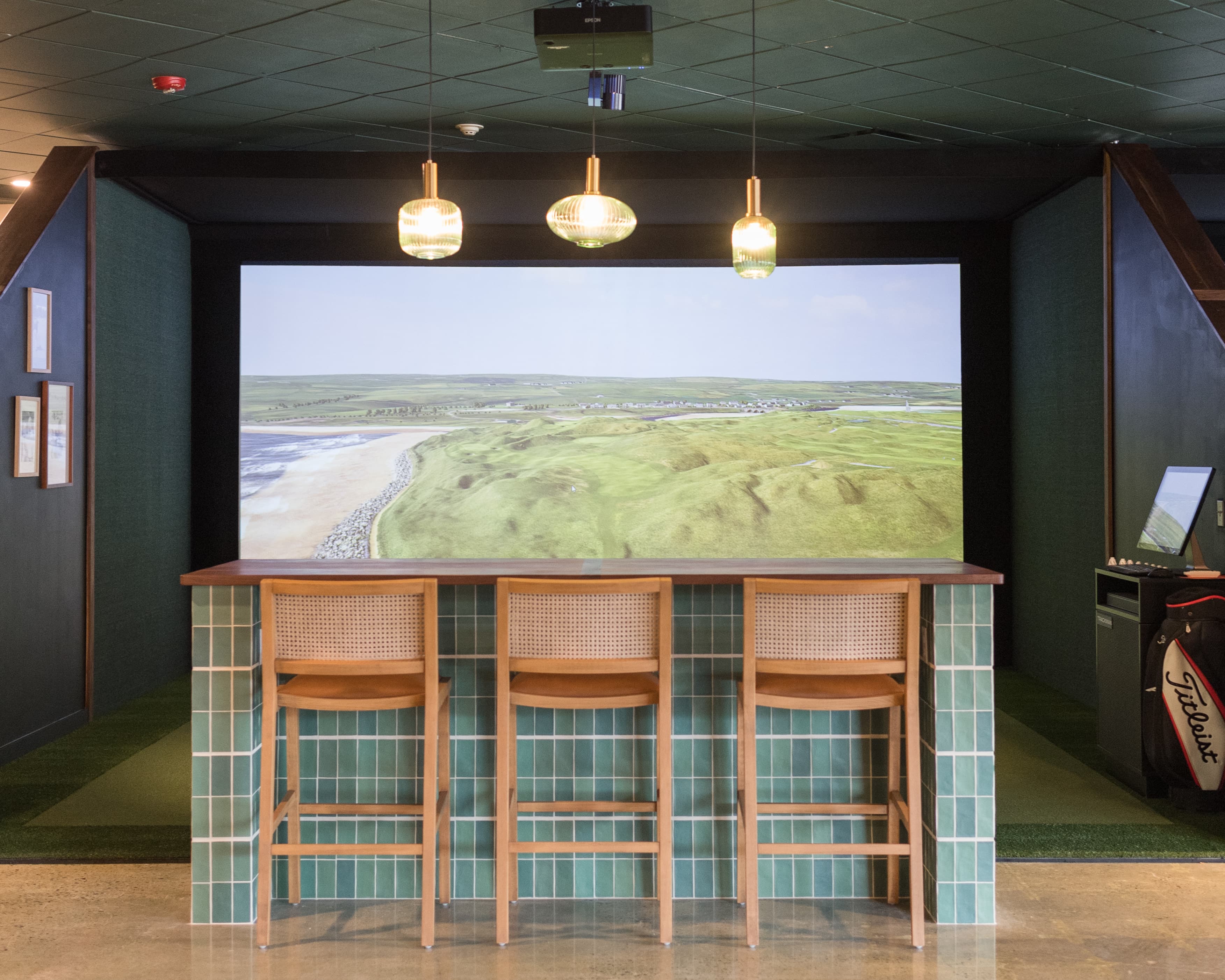 Coach Club - Image 4