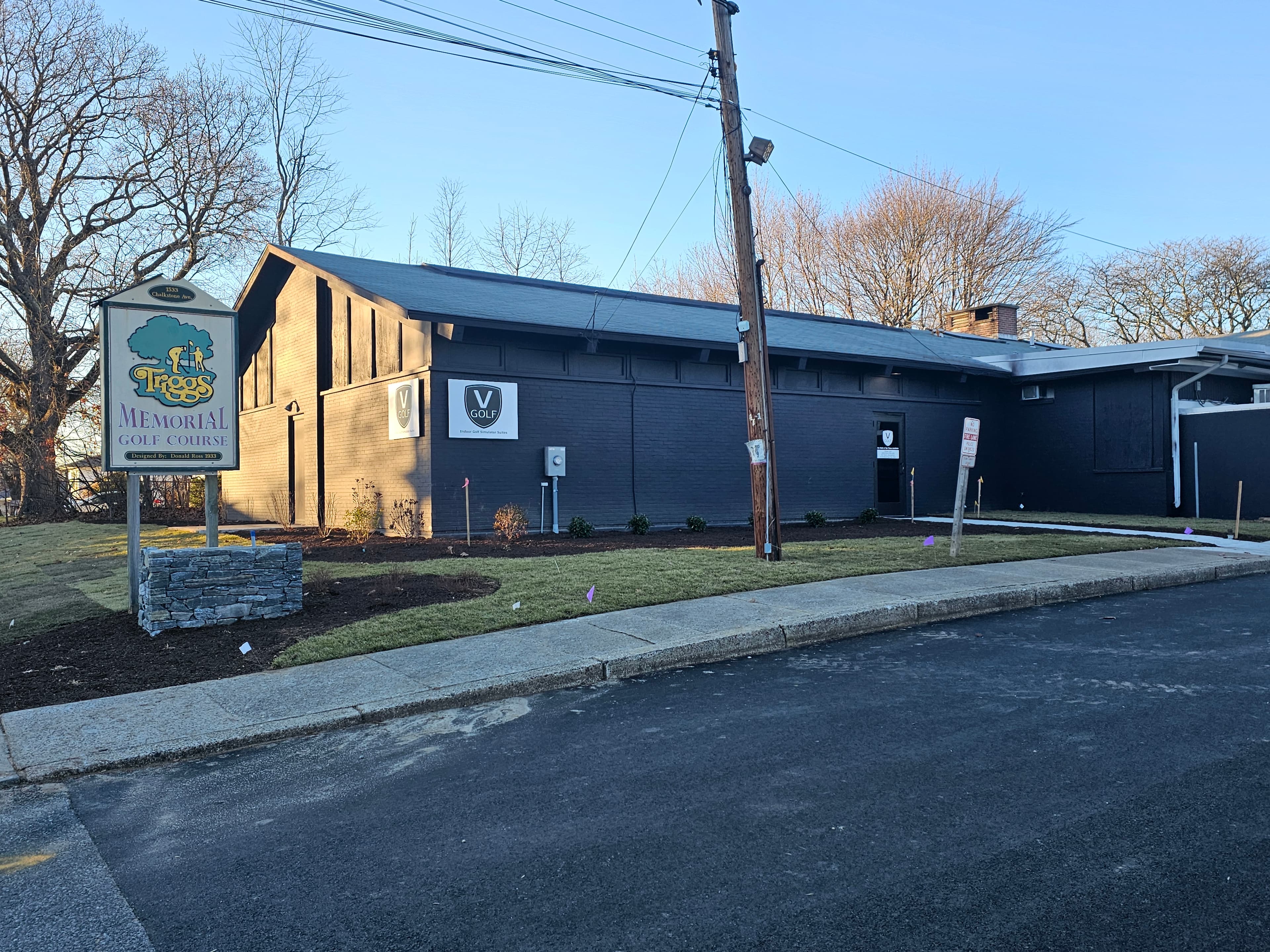 V Golf Indoor Golf Simulator Suites - Image 5