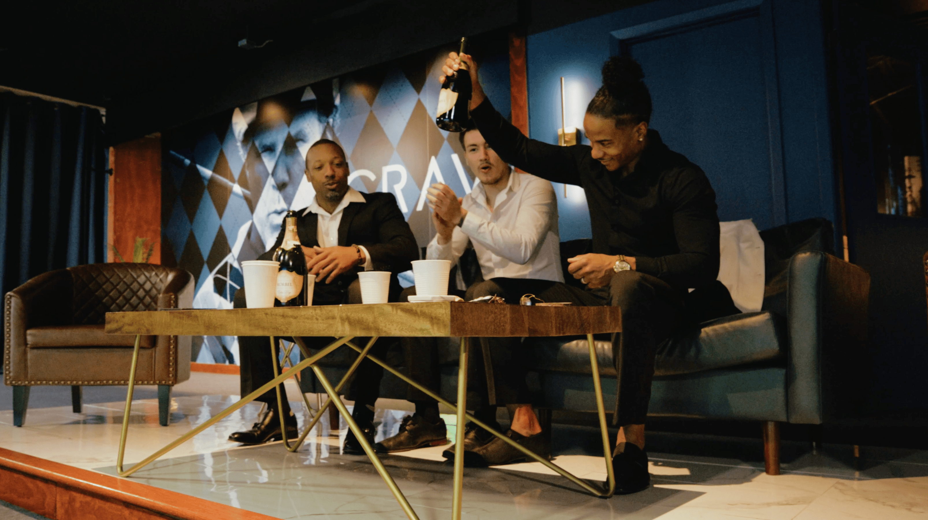 CRAVE Golf Lounge - Image 10