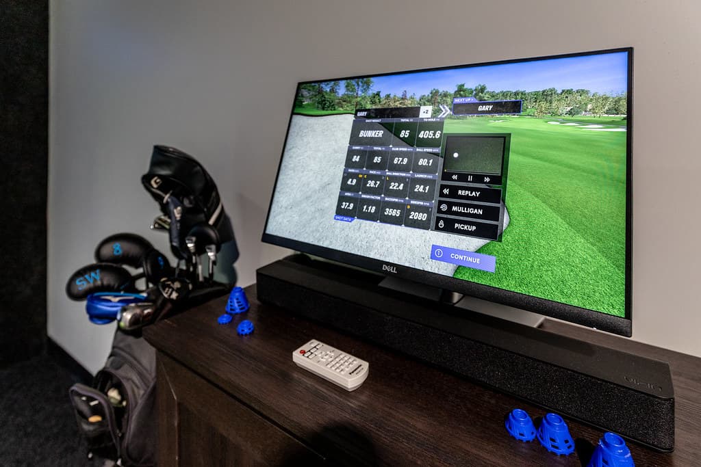 Buffalo Golf House - Image 6